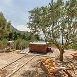 Two-bedroom In Semesterbostad Podgora (Split-Dalmatia)