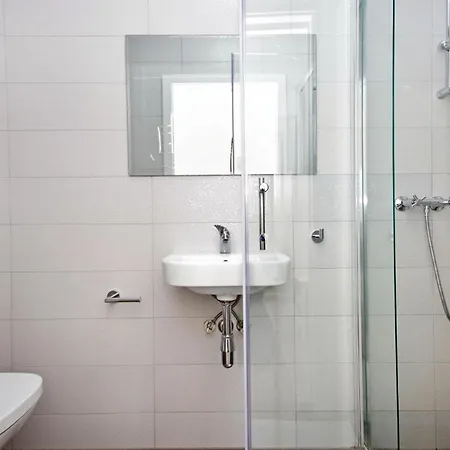 Two-bedroom In Holiday home *