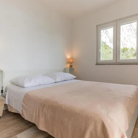 Two-bedroom In Holiday home Podgora (Split-Dalmatia)